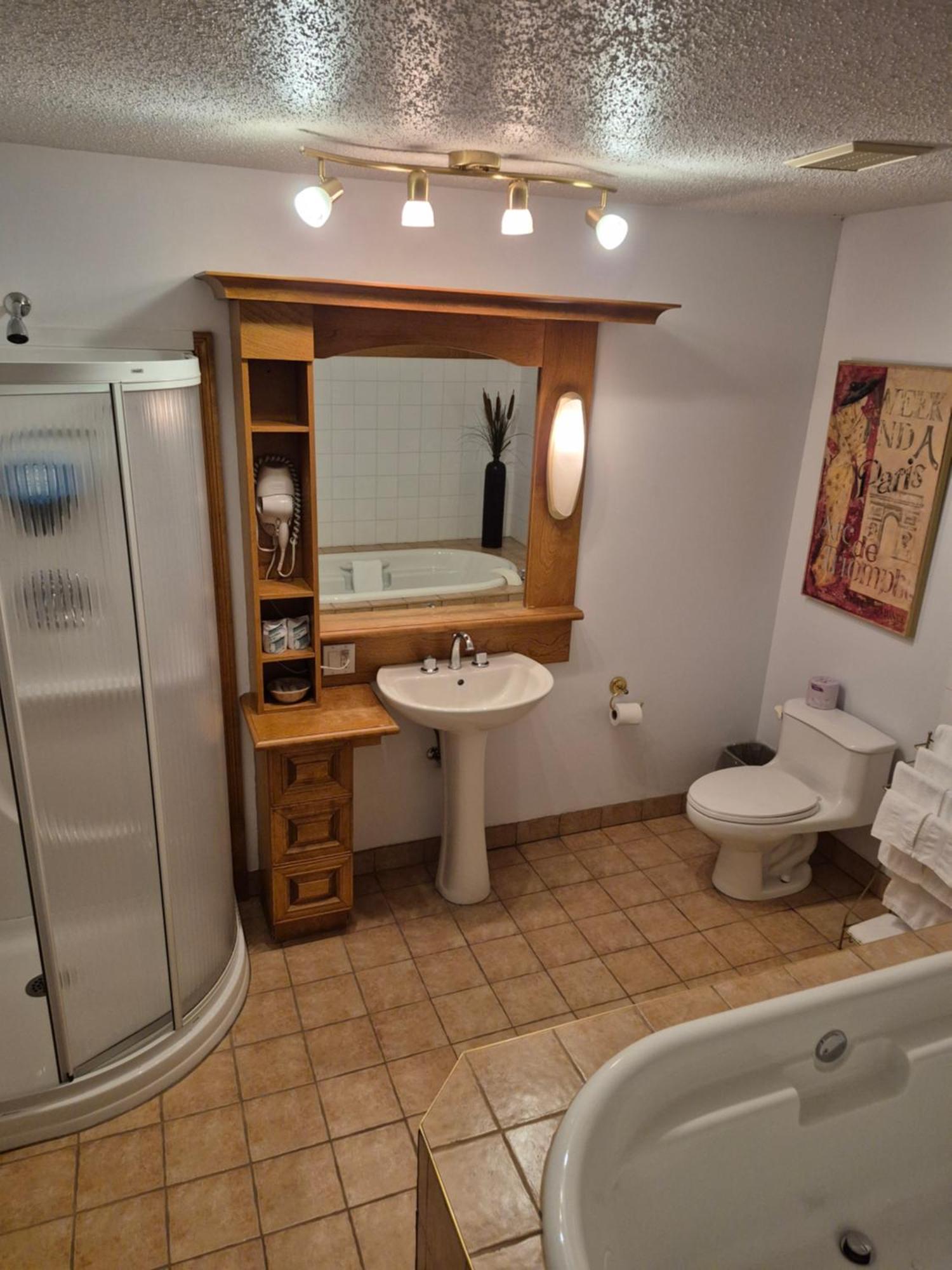 Saint Paul Hotel 3*